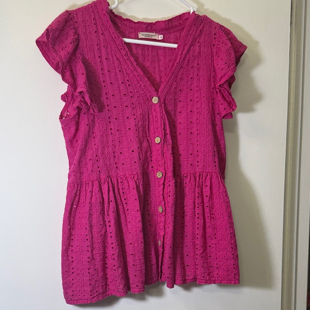 Valentina Naldi  Magenta Eyelet Button-Down Ruffled Cap Sleeves Blouse Size XL